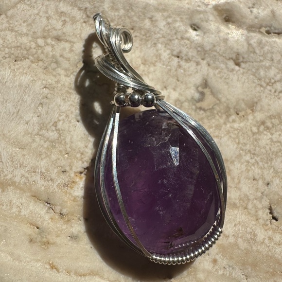 Sterling Silver Faceted Cut Natural Amethyst Necklace Pendant - Picture 3 of 9